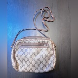Vintage Gucci GG Supreme Crossbody Bag